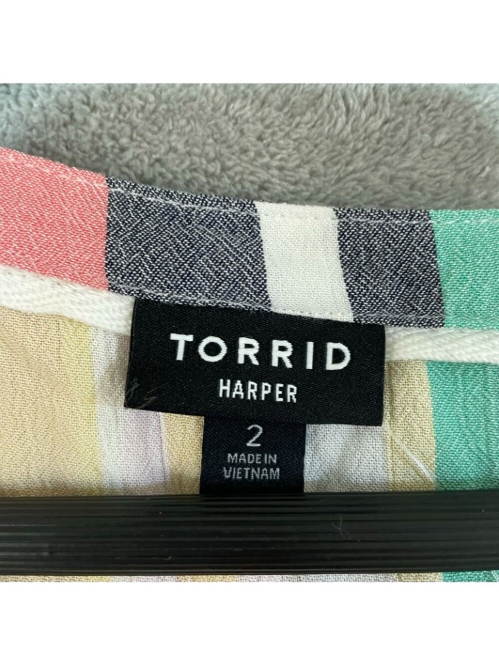 NWT Torrid Women's 2X Harper Multicolor Striped Roll-Tab Sleeve Blouse C0910 - Picture 5 of 8